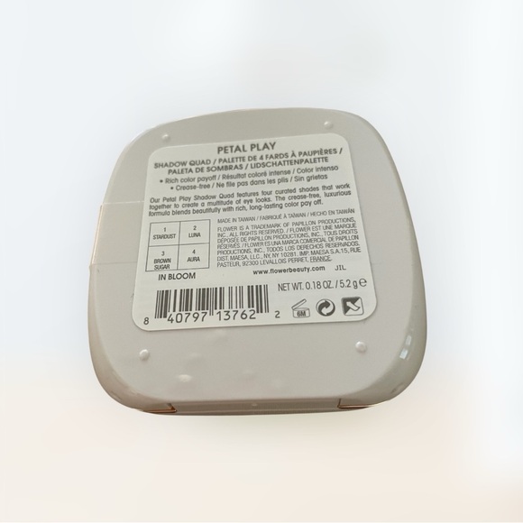 Flower Petal Play Quad Eyeshadow Palette NWT - Picture 2 of 3